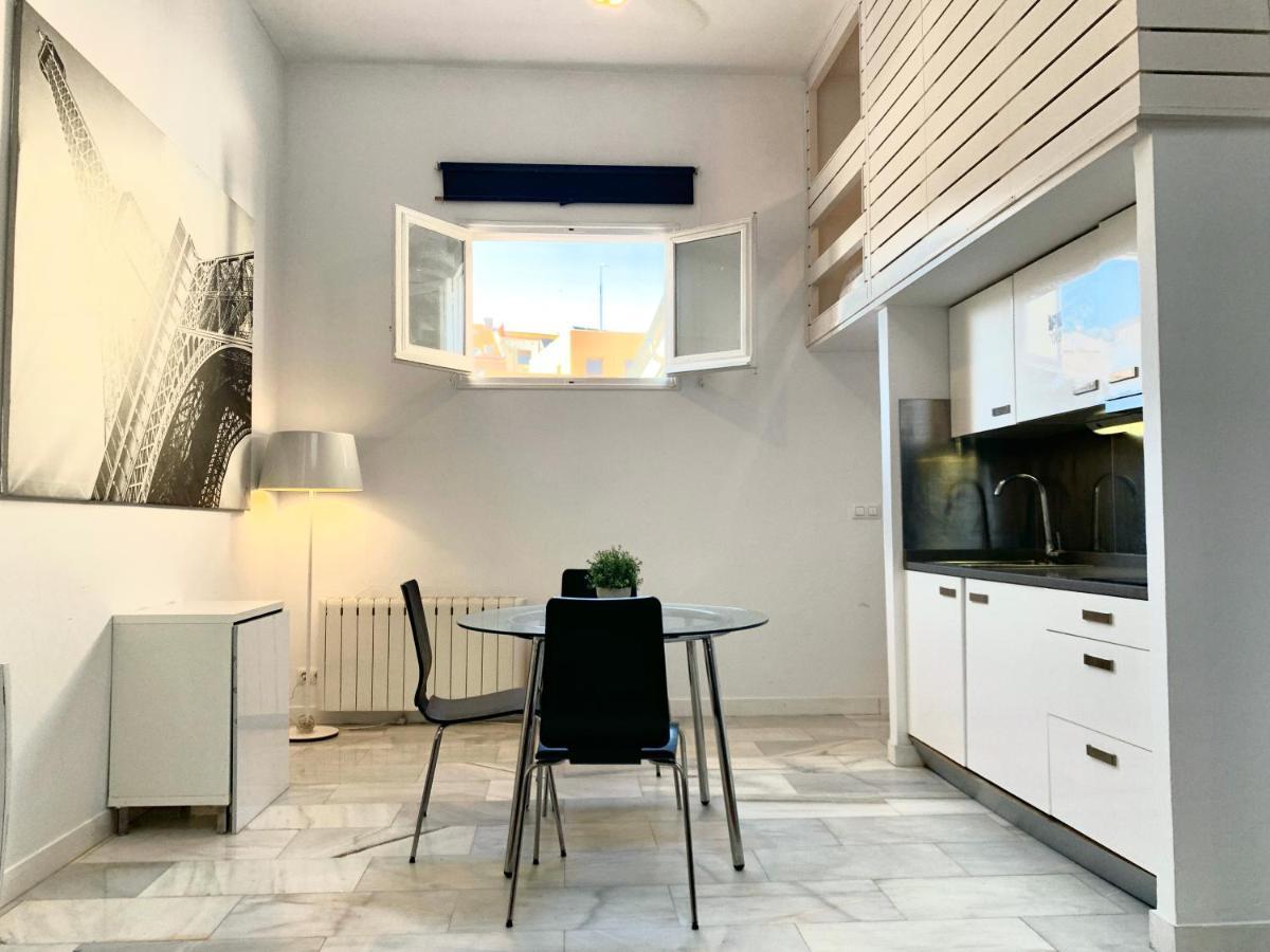 Apartamentos Puerta Del Sol-Rastro Madrid Dış mekan fotoğraf